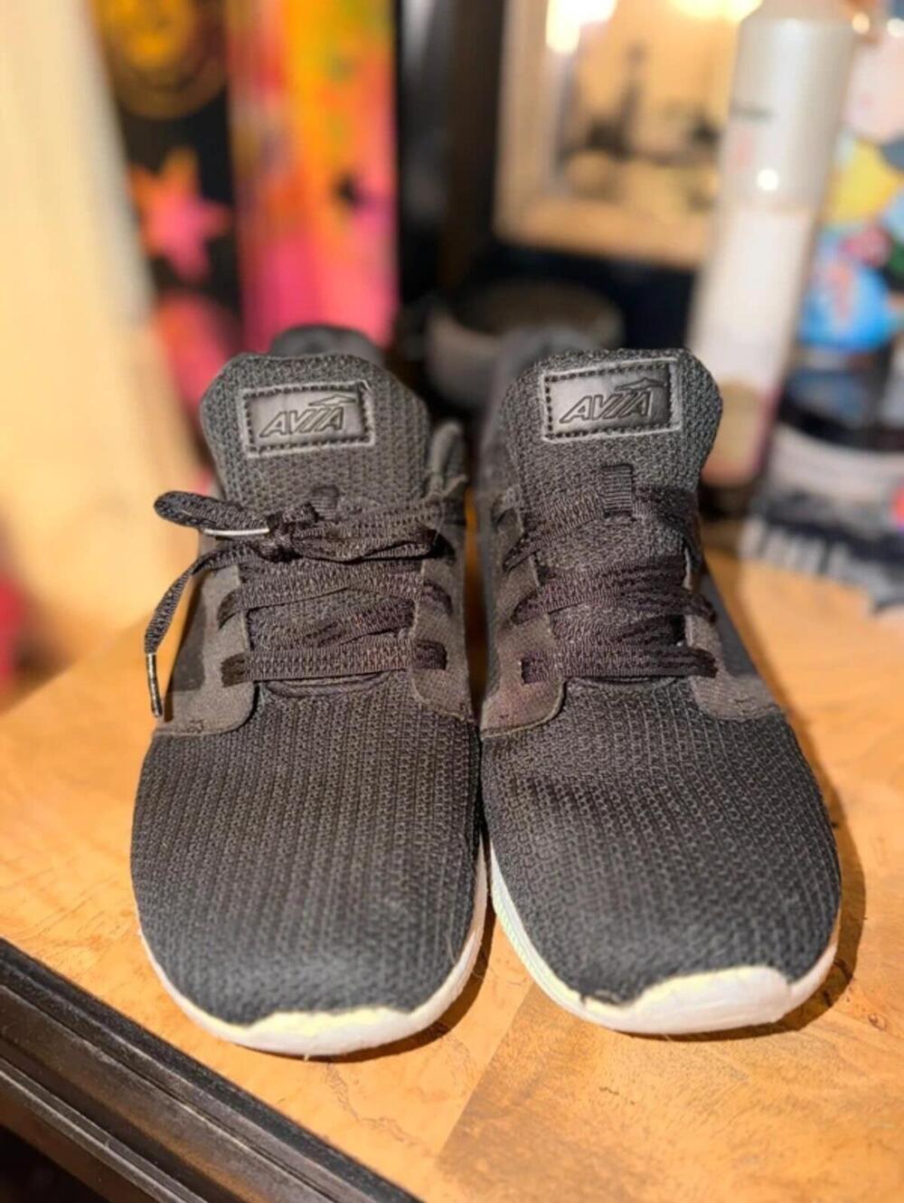 Black and Tan Avia Sneakers Women's Size 8.5